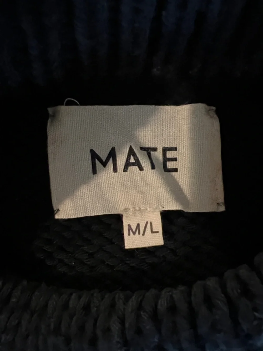 MATE the Label sweater - Picture 2 of 6